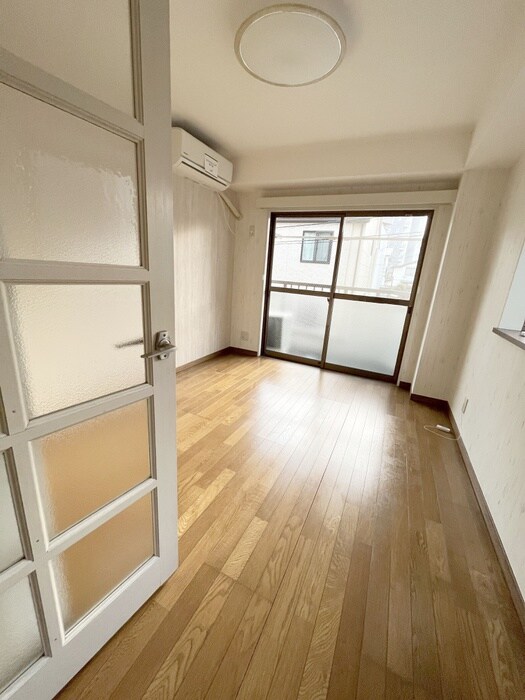 物件内観写真19　(居室)