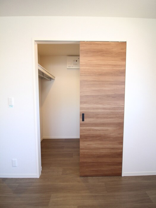 物件内観写真11　(収納)