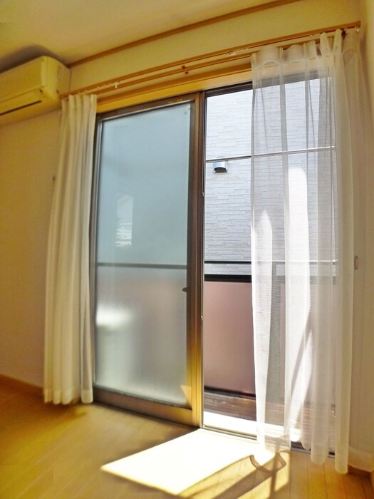 物件内観写真10　(室内からの展望)