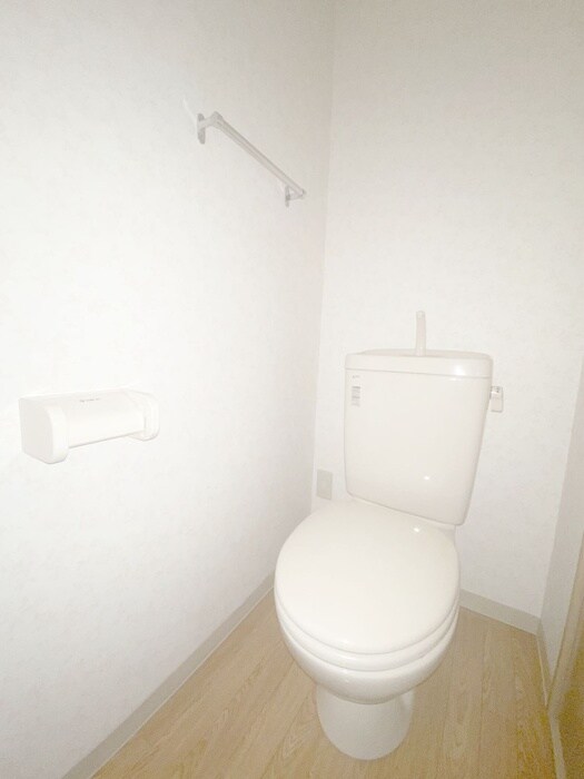 物件内観写真13　(トイレ)