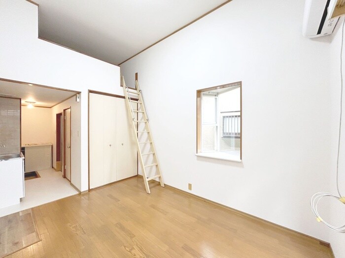 物件内観写真10　(居室)