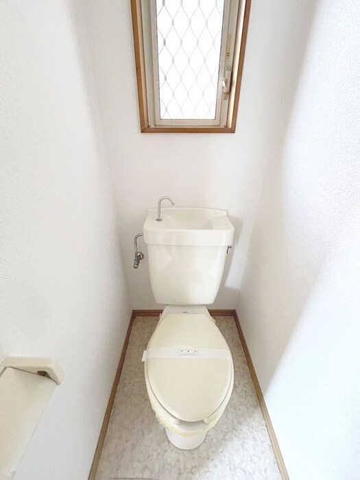 物件内観写真14　(トイレ)