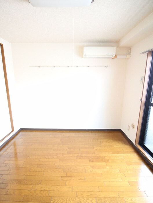 物件内観写真17　(居室)