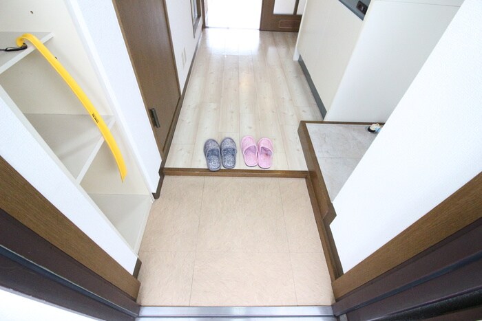 物件内観写真14　(玄関)