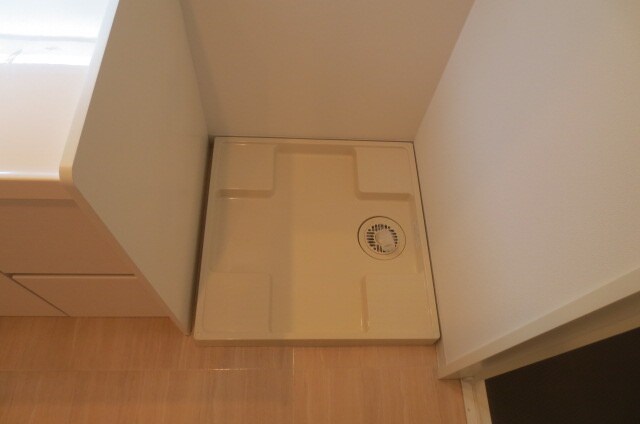 物件内観写真11　(洗濯機置場)