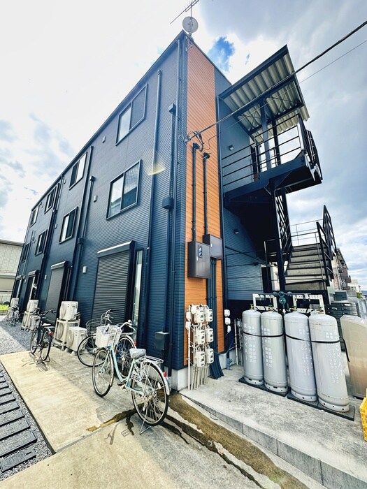 物件外観写真6　(外観写真)