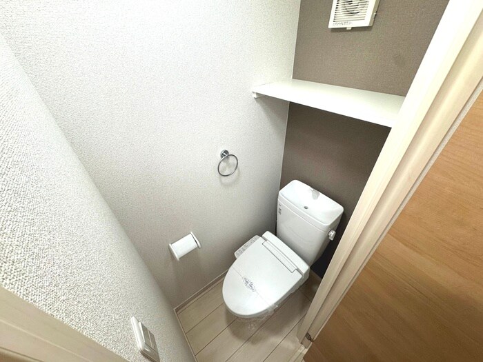 物件内観写真11　(トイレ)