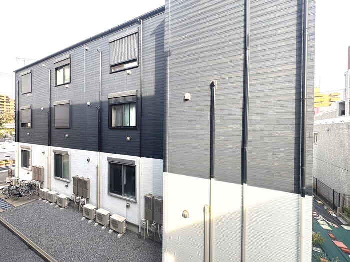 物件内観写真15　(室内からの展望)