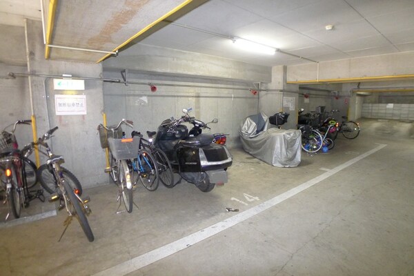 駐輪場