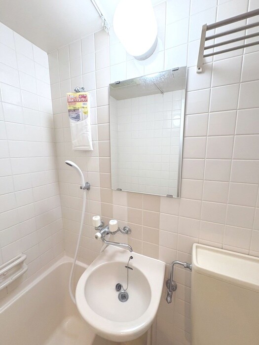 物件内観写真10　(洗面)