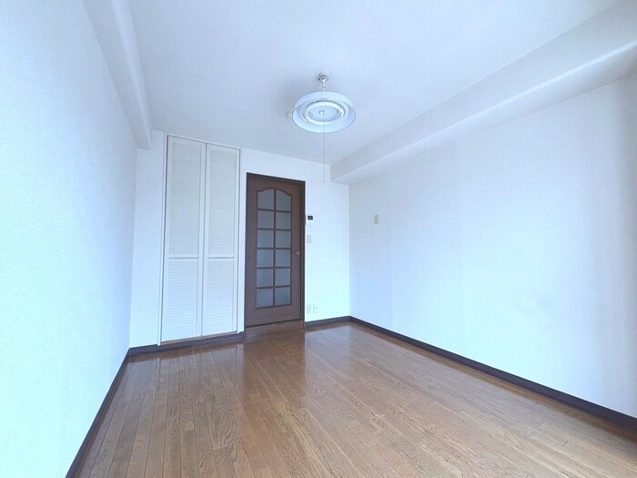 物件内観写真15　(居室)