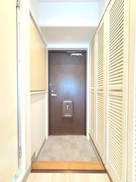 物件内観写真19　(玄関)