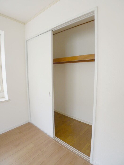 物件内観写真11　(収納)