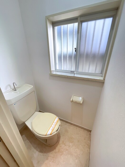 物件内観写真13　(トイレ)