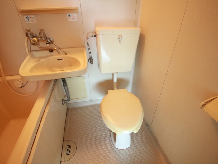 物件内観写真13　(トイレ)