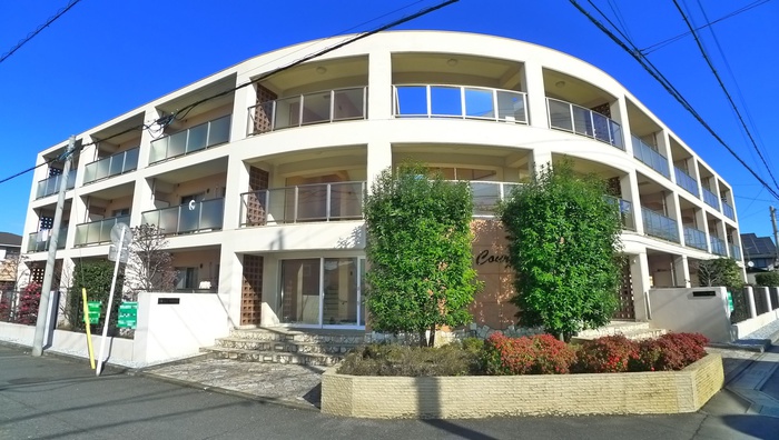 ウイングコート