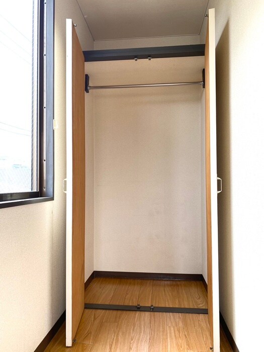 物件内観写真12　(収納)