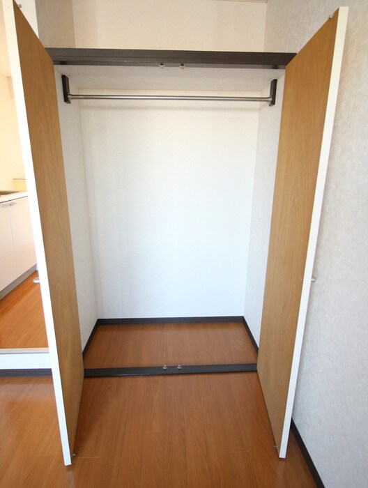 物件内観写真13　(収納)