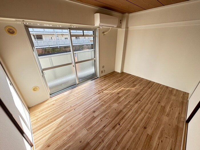 物件内観写真11　(居室)