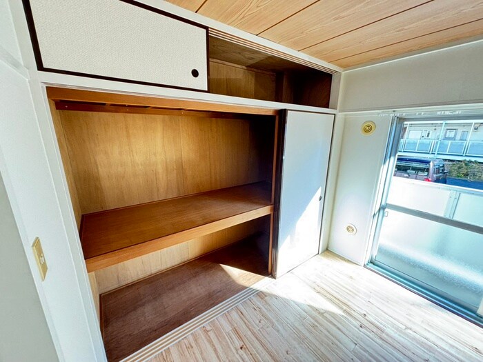 物件内観写真12　(収納)