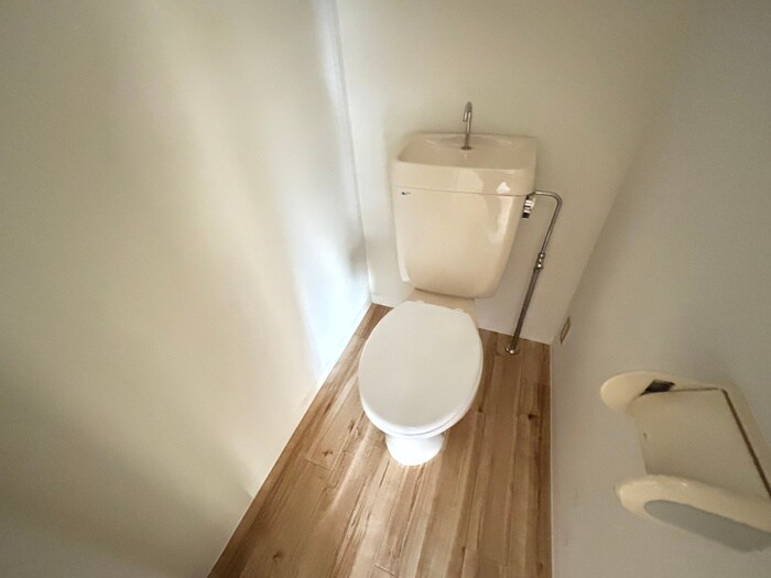物件内観写真14　(トイレ)
