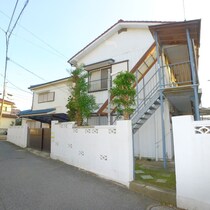 八千代荘の外観写真