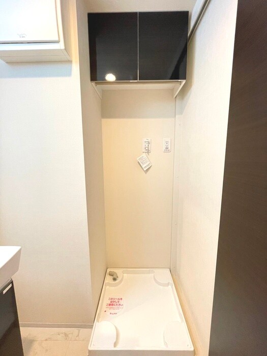 物件内観写真12　(洗濯機置場)