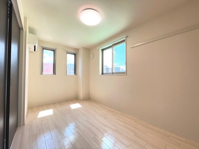 物件内観写真14　(居室)