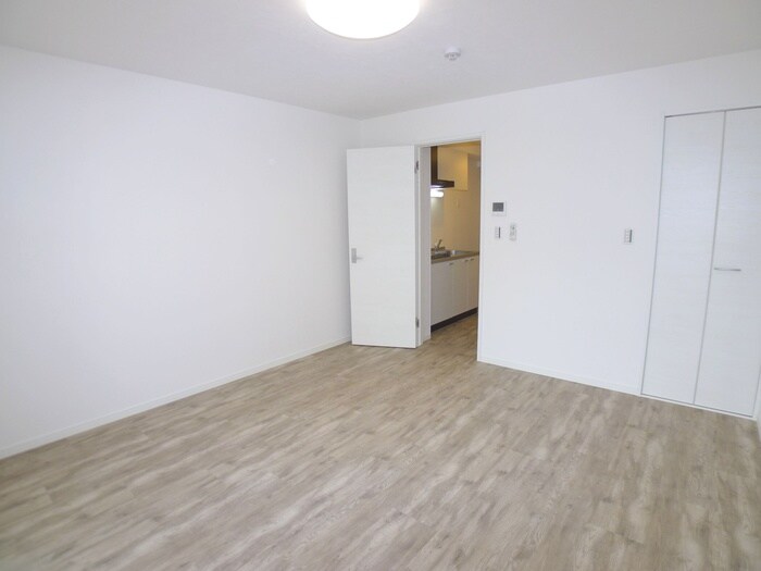 物件内観写真9　(室内からの展望)