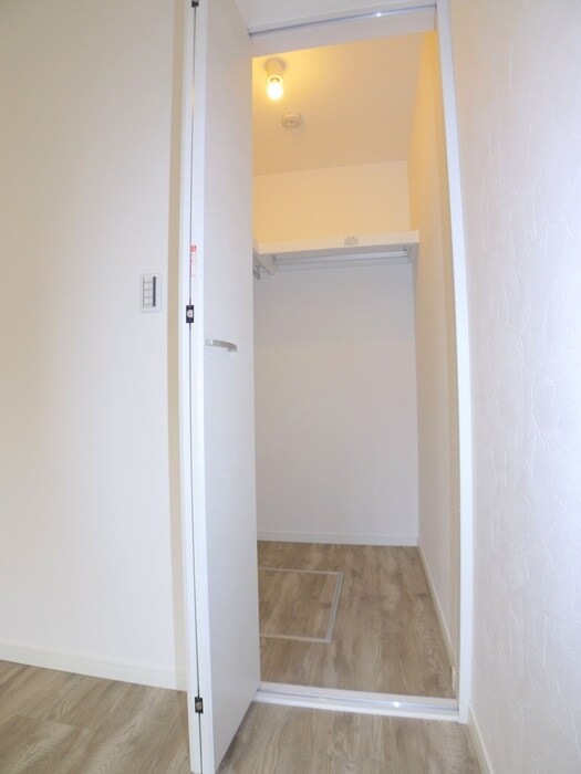 物件内観写真10　(収納)