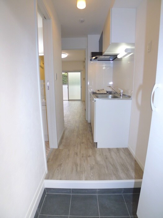 物件内観写真17　(玄関)