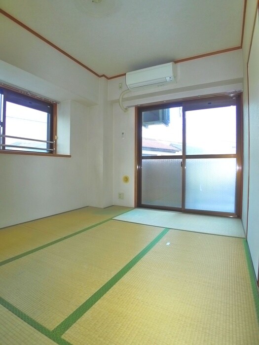 物件内観写真8　(居室)