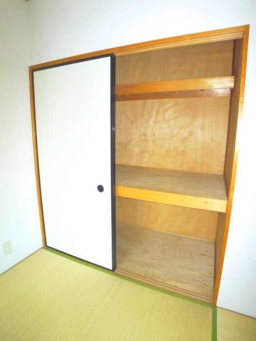 物件内観写真9　(収納)