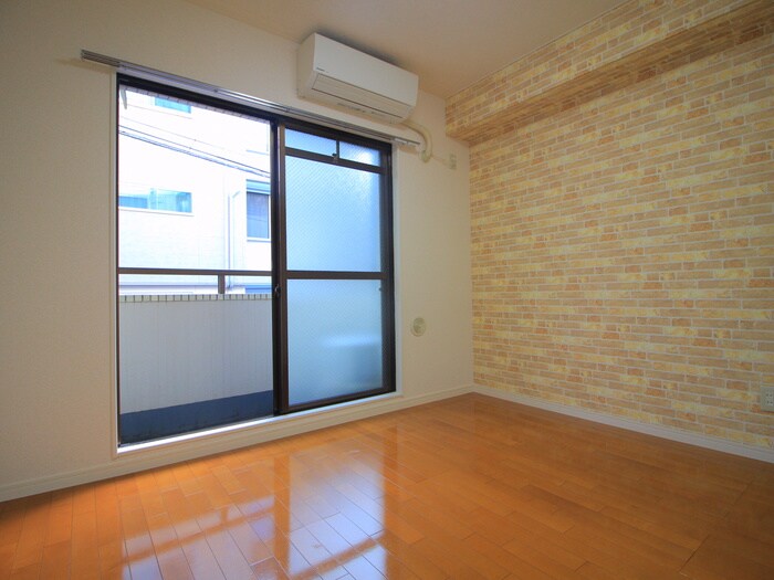 物件内観写真10　(居室)