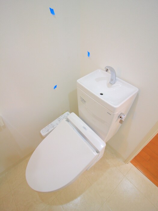 物件内観写真14　(トイレ)