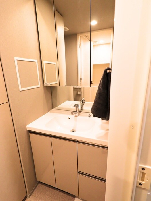 物件内観写真13　(洗面)