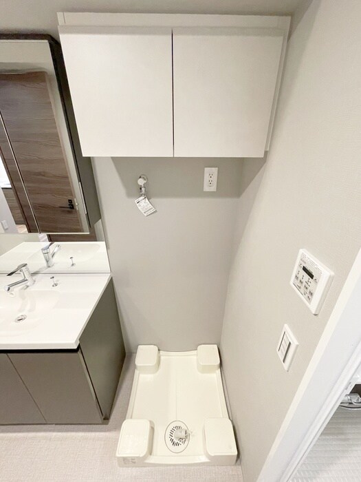 物件内観写真14　(洗濯機置場)