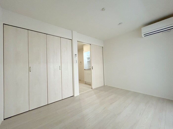 物件内観写真10　(室内からの展望)