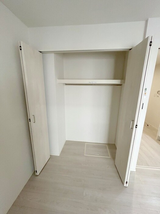 物件内観写真12　(収納)