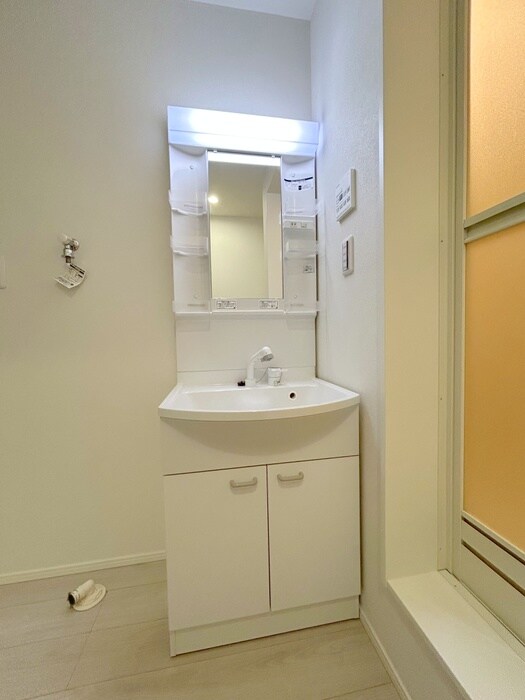 物件内観写真12　(洗面)