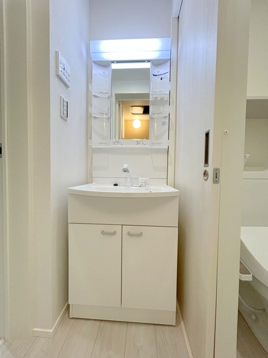 物件内観写真13　(洗面)