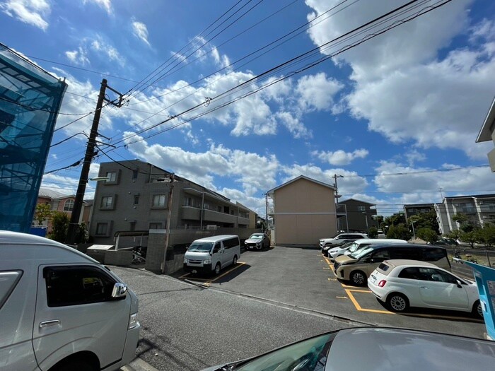 物件内観写真14　(室内からの展望)