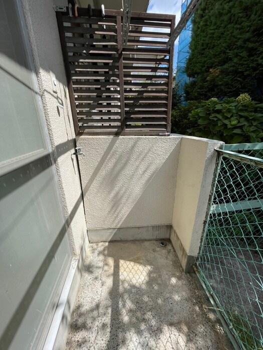 物件内観写真16　(洗濯機置場)