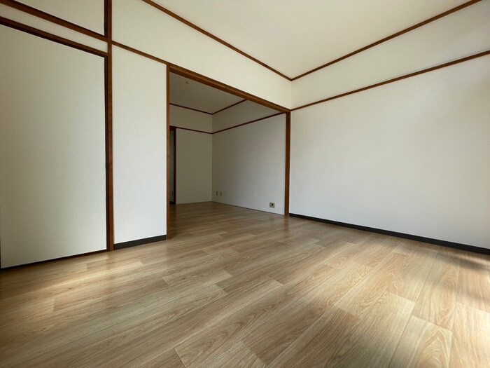 物件内観写真19　(居室)