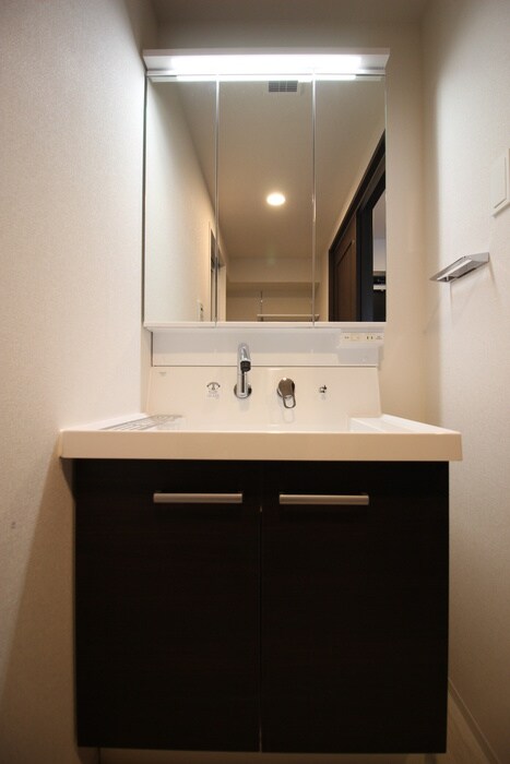 物件内観写真9　(洗面)