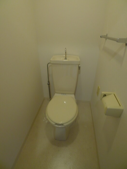 物件内観写真6　(トイレ)