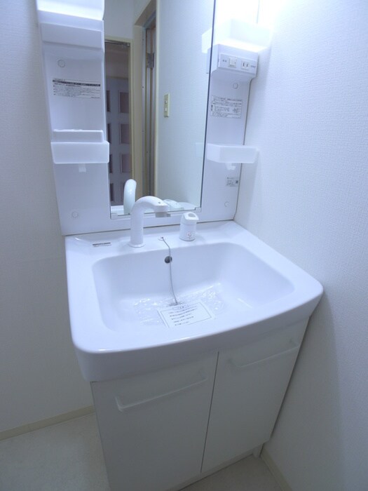 物件内観写真9　(洗面)