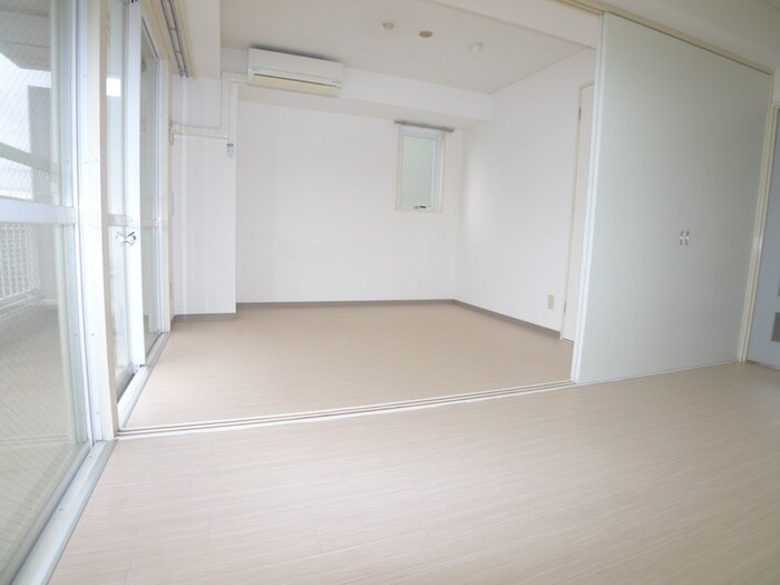 物件内観写真12　(居室)