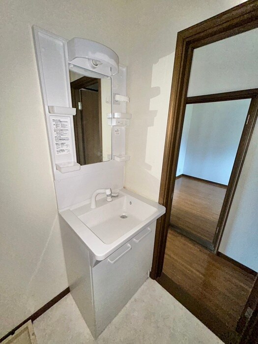 物件内観写真11　(洗面)