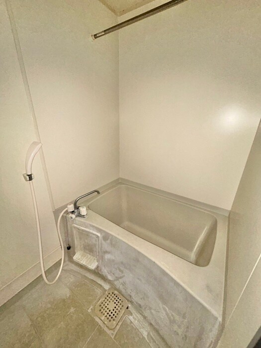 グリ－ンガ－デンのバス